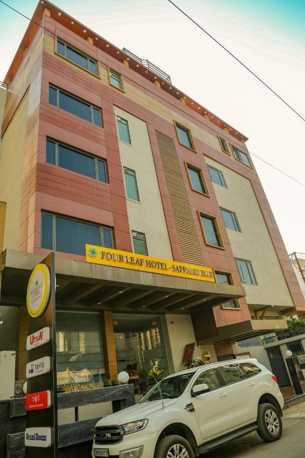 Four Leaf Hotel - Sapphire Blue, Varanasi Bagian luar foto